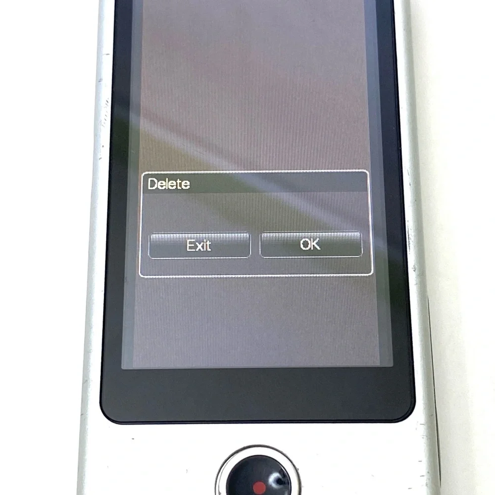 Sony Bloggie Mobile 8GB HD Snap1080p HD Handheld Camera/Camcorder MHS-TS20